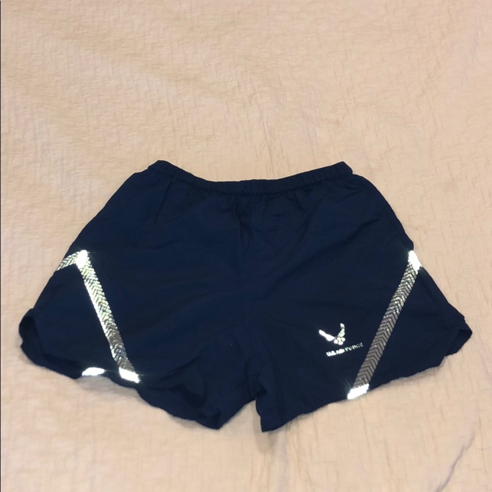 Air Force Shorts Size L